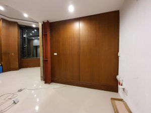 PENINSULA, RETAIL SHOP