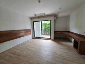 SUKHUMVIT 81